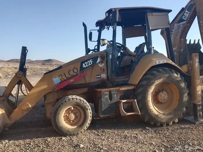 عرجا كتربلر عادي مقاس 422F2 موديل 2015 8