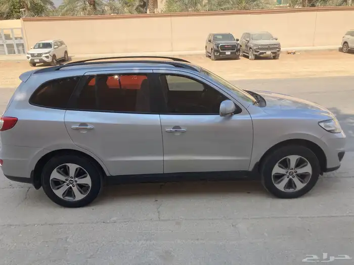 هيونداي سانتافيه بدي وكاله ممشى قليل 6