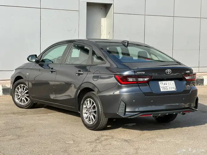 تويوتا يارس 2024 البيع 49500 بلد شبه جديدة 7