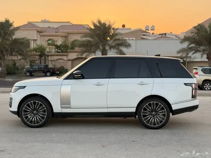 للبيع رنج روفر 2020 فل ابشن 8 13