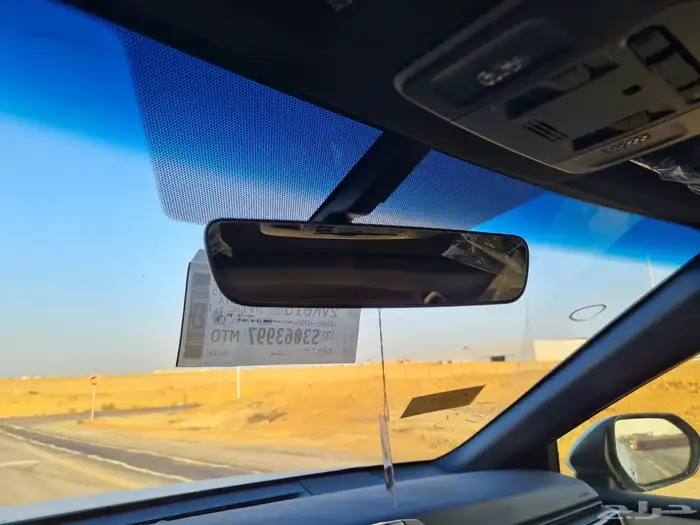 كامري 2026 E بنزين محرك 2.5 رمادي -اسود-ابيض 14