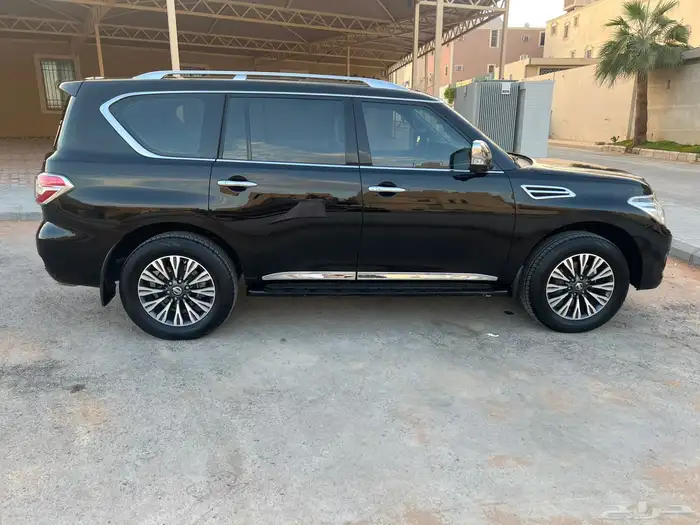 نيسان باترول 2019 بلاتينوم نظيف 3