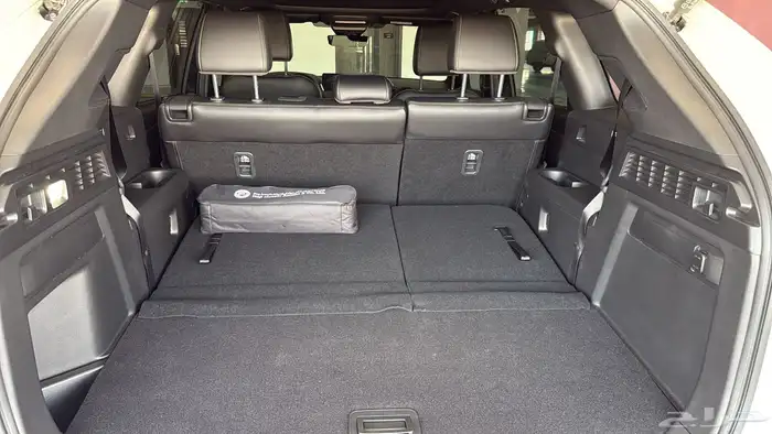 مازدا cx9 فئة هاي ممشى 5500KM فقط 15