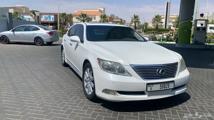 لكزس 460 LS شورت اماراتي البيع تشليح أو واحد يملك هويه 4