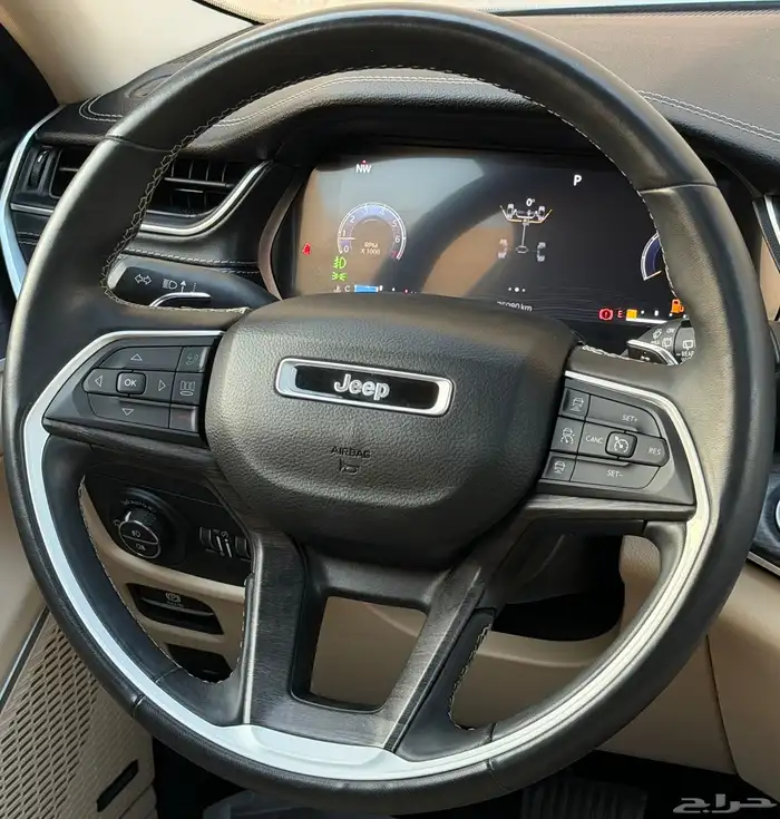 جيب شيروكي موديل 2022 ليمتد 38