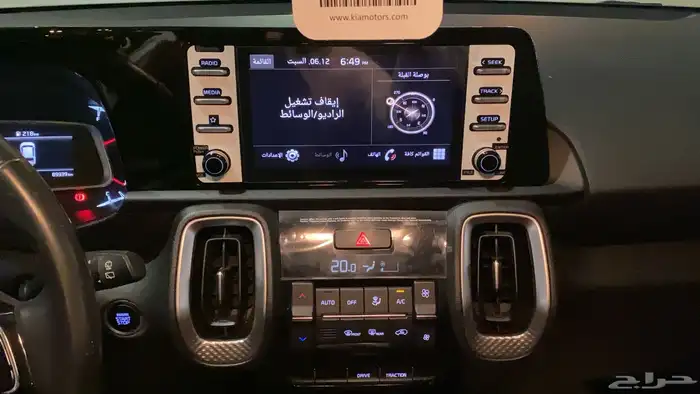 كيا سونيت 2023 نظيفه جدا 18