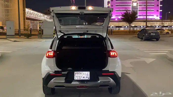 كيا سونيت 2023 نظيفه جدا 30