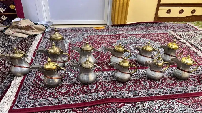 دلال واباريق للبيع جمله او تفريد 1