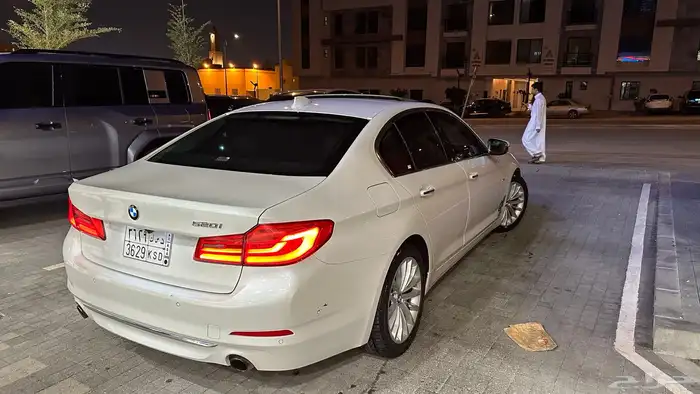 BMW 520 Luxury بي ام دبليو الفئة الخامسة فل كامل 3