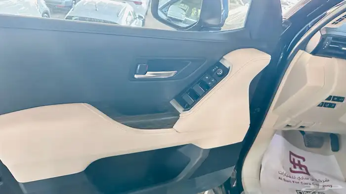 تويوتا لاندكروزر VX للبيع كاش وأقساط 2024 10