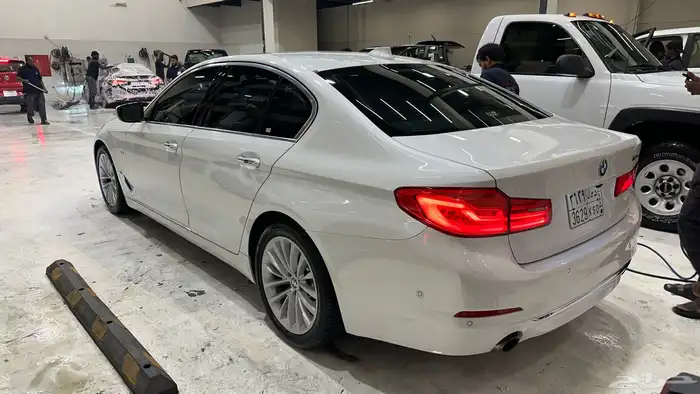 BMW 520 Luxury بي ام دبليو الفئة الخامسة فل كامل 5