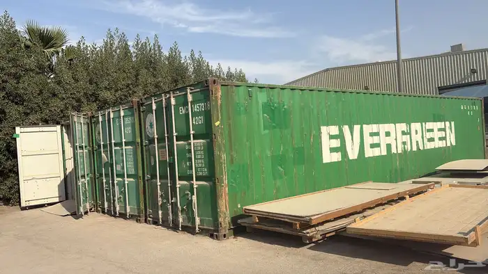 ثلاث كنتنرات لبيع 40 قدم 1