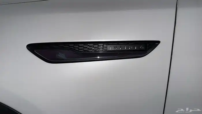 مازدا cx9 فئة هاي ممشى 5500KM فقط 8