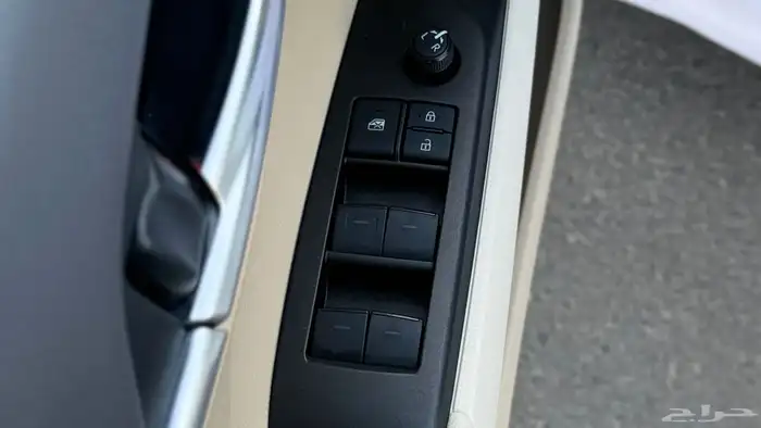 كامري 2022 للبيع ( شبه جديد ) 12