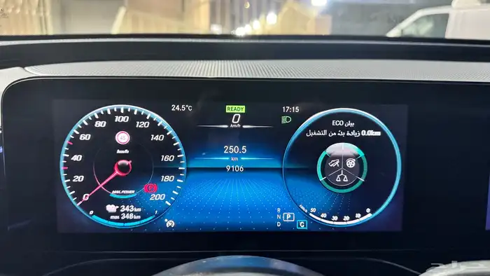 مرسيدس EQC400 كهربائي بالكامل موديل 2023 7