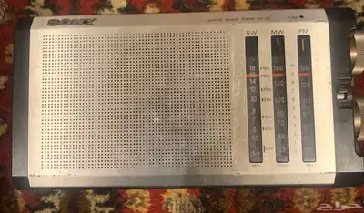 للبيع راديو سوني اثري ونادر index