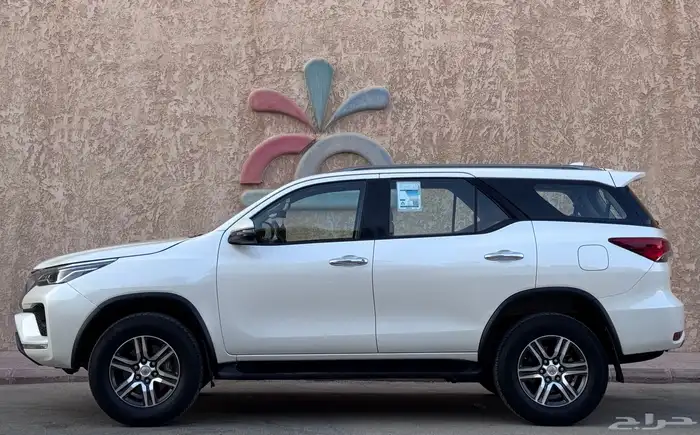 تويوتا فورشنر V6 2022 بحالة ممتازة 3