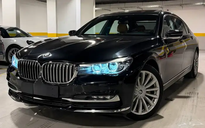 بي ام دبليو 2018 730Li فئة بزنس 7