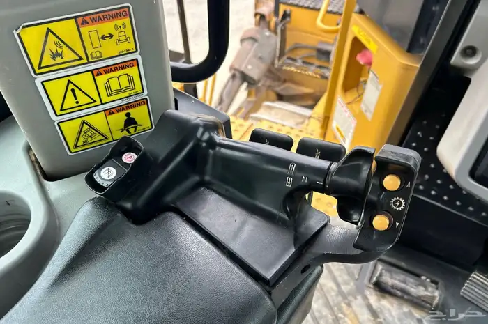 للبيع بلدوزر كتربلر حجم D10T2 موديل 2019 13