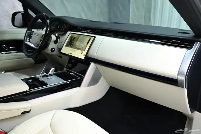 لاند روفر رنج روفر فوج اوتوبيوغرافى 2025 سعودى 10