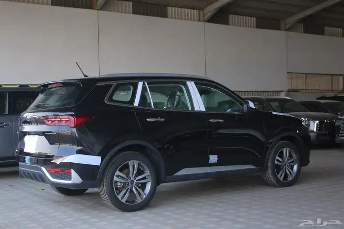 فورد تريتوري تيتانيوم بلس 2025 4