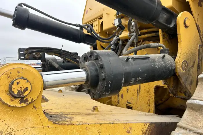 للبيع بلدوزر كتربلر حجم D10T2 موديل 2019 33