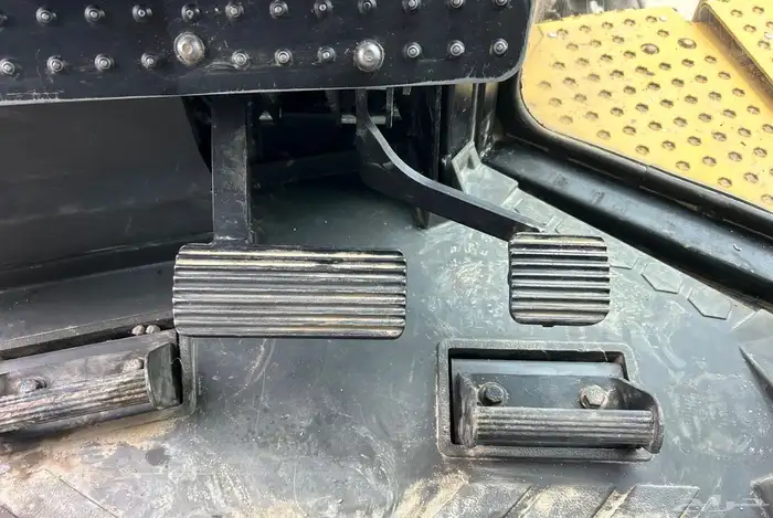 للبيع بلدوزر كتربلر حجم D10T2 موديل 2019 15