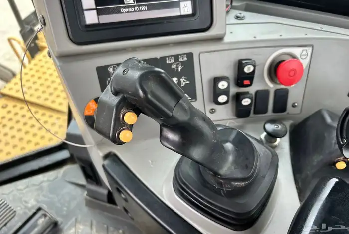 للبيع بلدوزر كتربلر حجم D10T2 موديل 2019 14