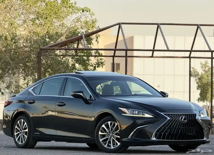 لكزس ES300h 2022 ممشى (68) الف 4