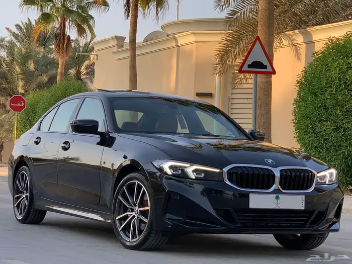 بي ام دبليو 2024 320i 3