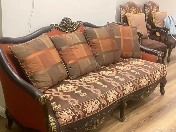 كنب صالون بحالة ممتازة 0