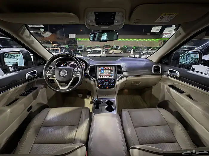 جراند شيروكي اوفرلاند 2015 (( بحالة ممتازة )) 30