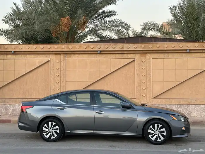 نيسان التيما 2022 نص فل نظيف للبيع بطاقة جمركية 5