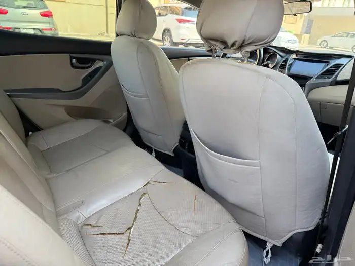 2016 هيونداي النترا نظيفة جدا مفحوصة ومجددة 14