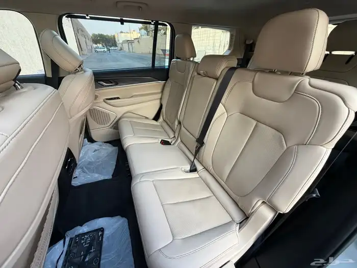 جيب شيروكي موديل 2022 ليمتد 32