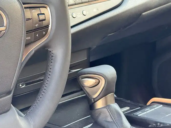 لكزس ES300h 2022 ممشى (68) الف 15