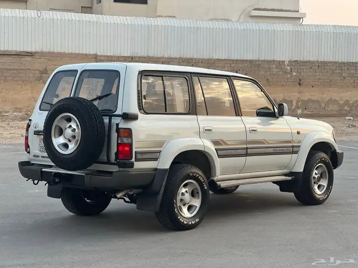 لاندكروزر VXR 1997 3