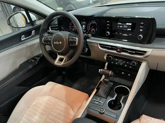 كيا كي 5 موديل 2023 ستاندر 11