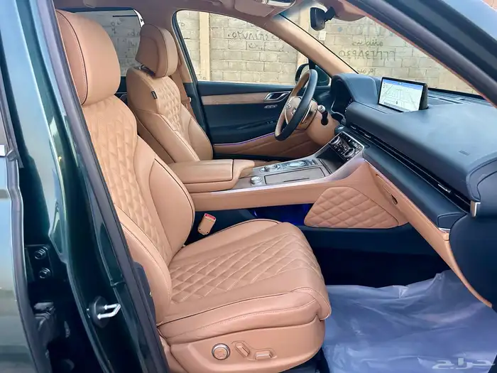 للبيع جينيسس GV80 شبه اصفار مخزن بحالة الوكالة 42