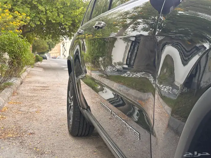 جيب جراند شيروكي 2019 فل ليمتيد بانوراما V6 دبل نضيف مصين 29