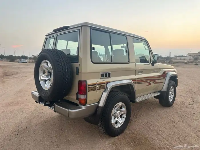 جيب ربع 2012 مخزن ماشي 66 الف فقط 4