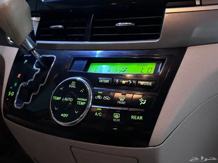 للبيع تويوتا بريفيا 2013 نظيف ممشى 130 27