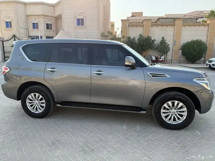 باترول 2017 SE   مالك واحد   ممشى 119 ألف فقط 3