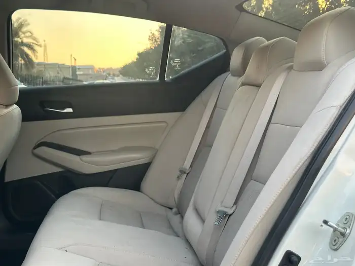 نيسان التيما 2022 استاندر 12