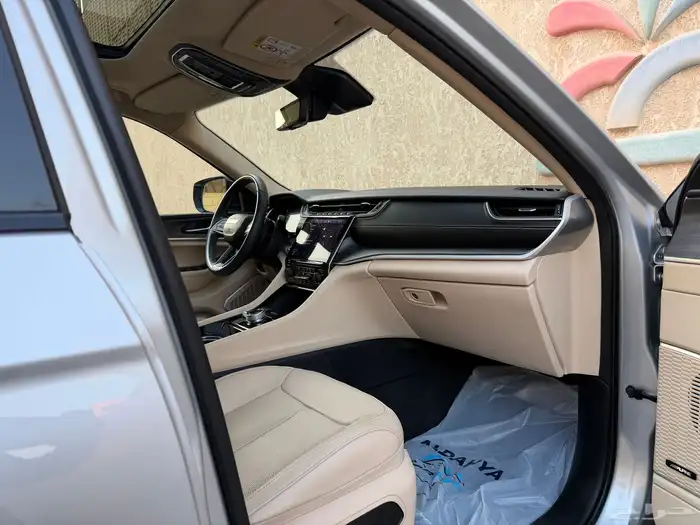 جيب شيروكي موديل 2022 ليمتد 52