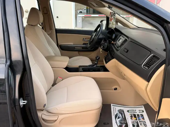 كيا كرنفال 2016 للبيع 11 راكب 22