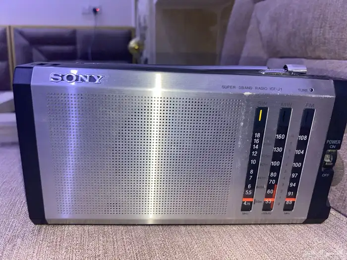 راديو سوني قديم 5