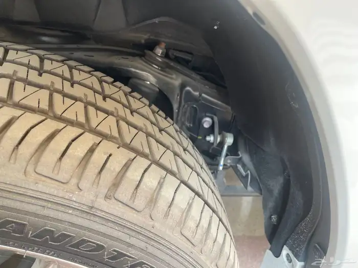 لاندكروزر جي اكس ار رقم 3 شبه جديد 6