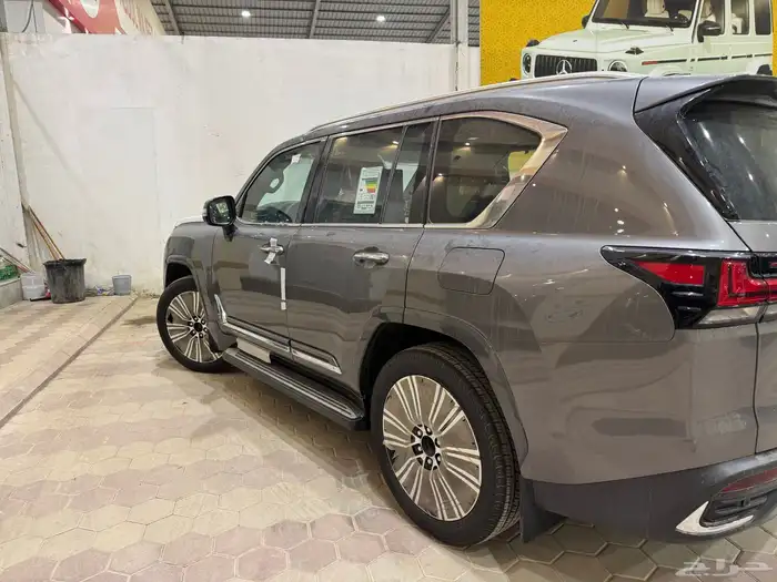 لكزس بريمي BB رمادي اقل سعر 5