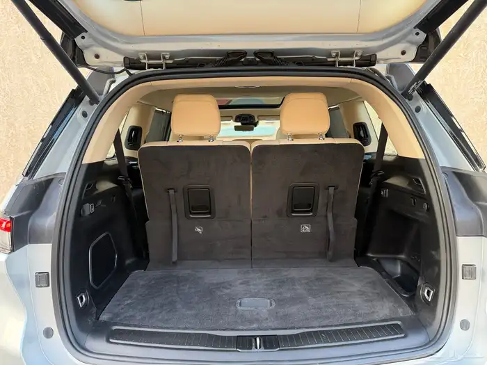 جيب شيروكي موديل 2022 ليمتد 40